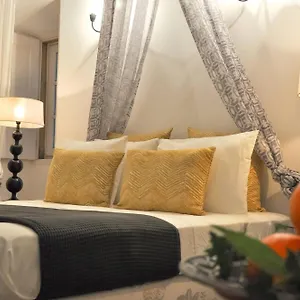 Chic Sequa In Taviras Historical Centre Apartment
